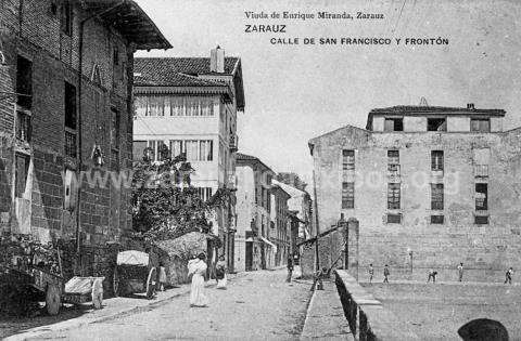 Zarauz. Calle San Francisco y frontón