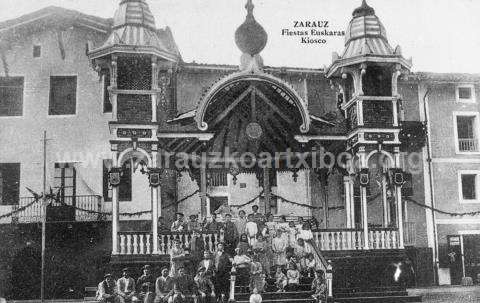 Zarautz. "Fiestas Euskaras"