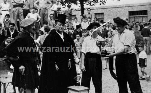 Entrega de trofeos en Euskal Jaia