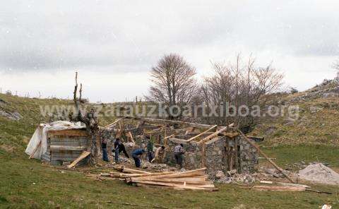 Construcción de la borda de Pagoeta