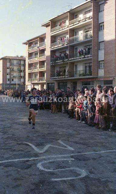 III Cross Urdaneta 1980