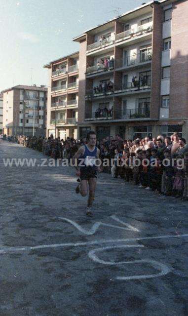 III Cross Urdaneta 1980