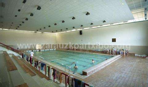 Polideportivo. Piscina