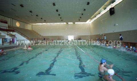 Polideportivo. Piscina