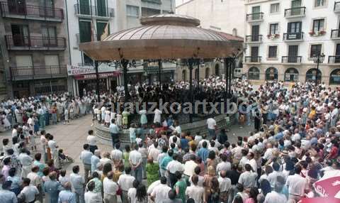 Inauguración del kiosco nuevo