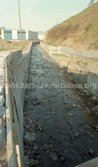 Obras de canalización de agua