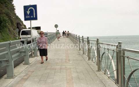 Zarautz-Getaria oinezkoen pasealekua