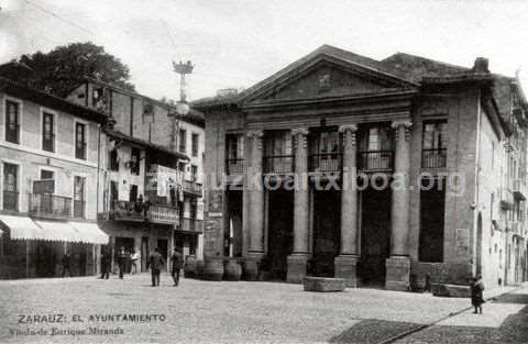 Zarauz. El Ayuntamiento