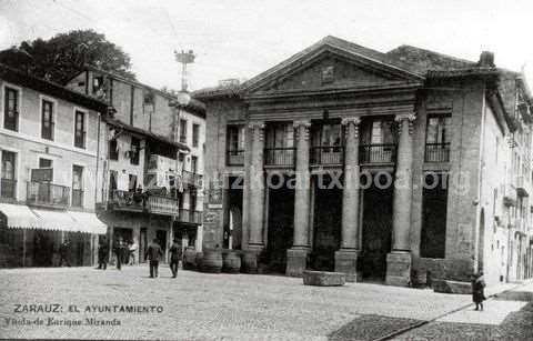 Zarauz. El Ayuntamiento