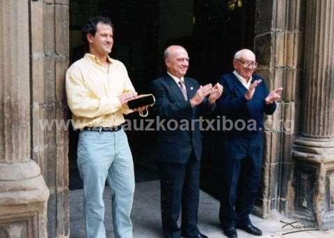 Homenaje a Isidoro Unzueta y Pagoeta Mendizale Elkartea 1997