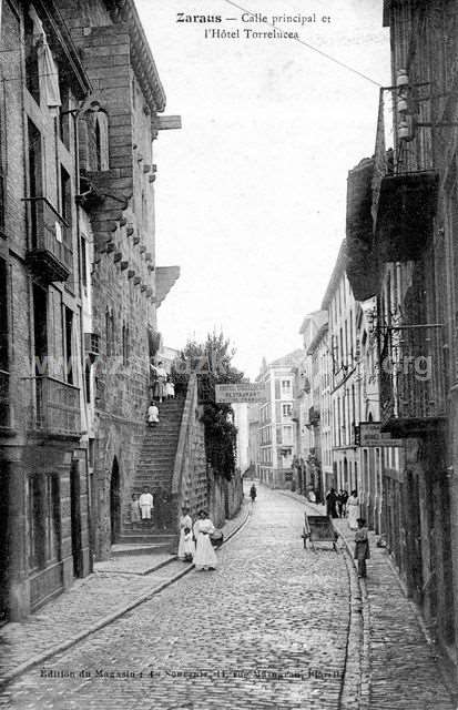 Zarautz. Calle principal y Hotel Torreluzea