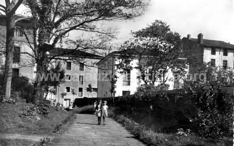 Zarautz: Dorre Luzearen parkea