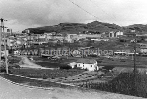 Panorámica del interior del pueblo de Zarautz