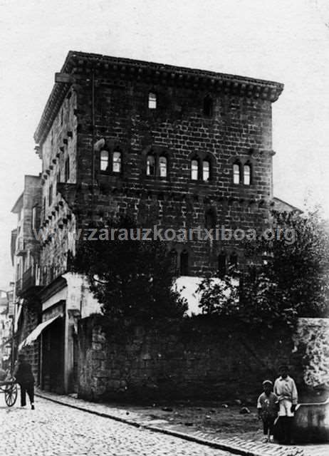 Fachada de Torre Luzea de Zarautz