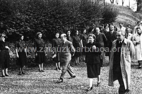 Inauguración de la casa de la sección femenina de Zarautz