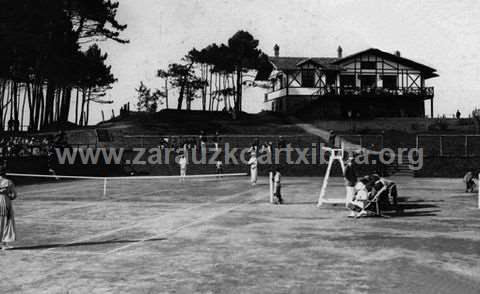 Competición de tenis en el club de golf de Zarautz