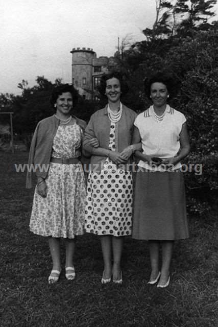 Reina Fabiola de Bélgica junto a dos familiares en Zarautz