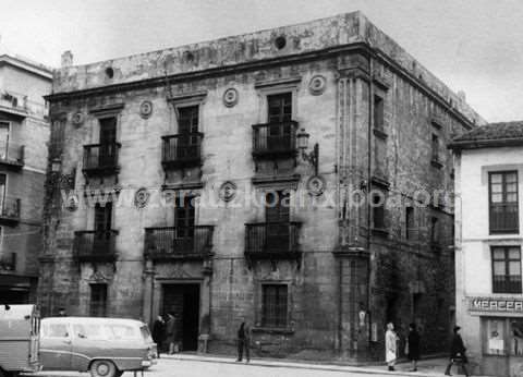 Fachada del ayuntamiento de Zarautz