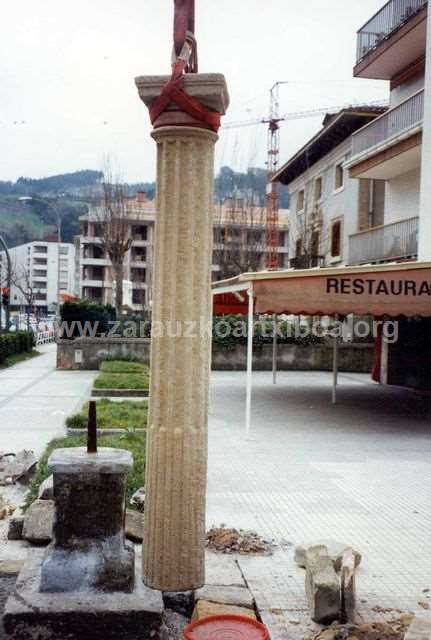 Colocación de un monumento