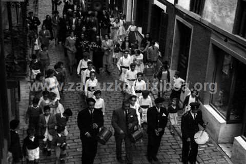 Fiesta de homenaje a los mayores en Zarautz