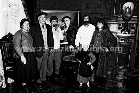 Homenaje a Basarri en el ayuntamiento de San Sebastián