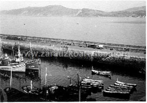 Barcos de pesca en el puerto de Getaria