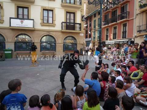 Zarauzko Nazioarteko XVI. Kale Antzerki Topaketak: Kalerki 2009