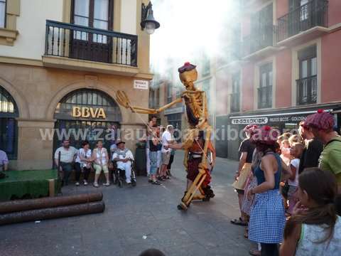 Zarauzko Nazioarteko XVI. Kale Antzerki Topaketak: Kalerki 2009