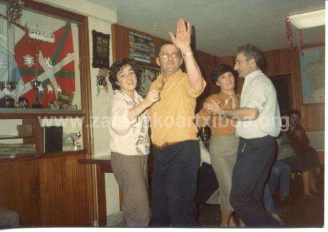 Bailes en la Sociedad Carballeira