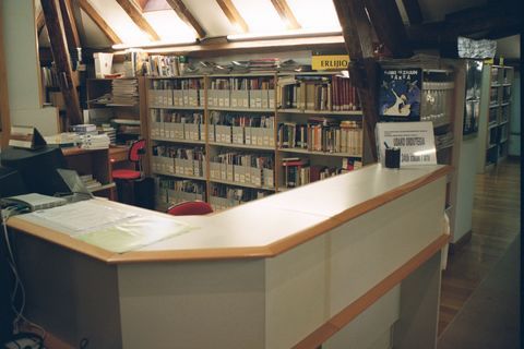 Biblioteca de Sanz Enea